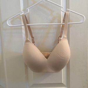 NWOT Wacoal Perfect Wireless t-short Bra